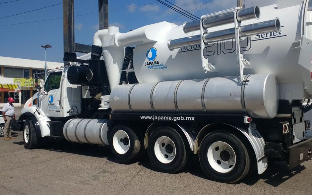Inicia operaciones camión vactor en zonas con mayor problemática de drenajes azolvados en La Cruz